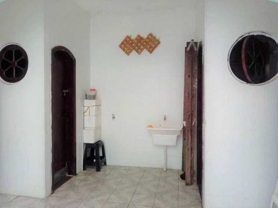 Casa Praia Grande Wi-Fi 4 Dorm 3 Carros Area Churrasq 700 Mts Da Praia Imirim ภายนอก รูปภาพ
